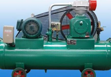 上海國(guó)廈空壓機(jī)傳動(dòng)方式的介紹 皮帶傳動(dòng)的壓縮機(jī)